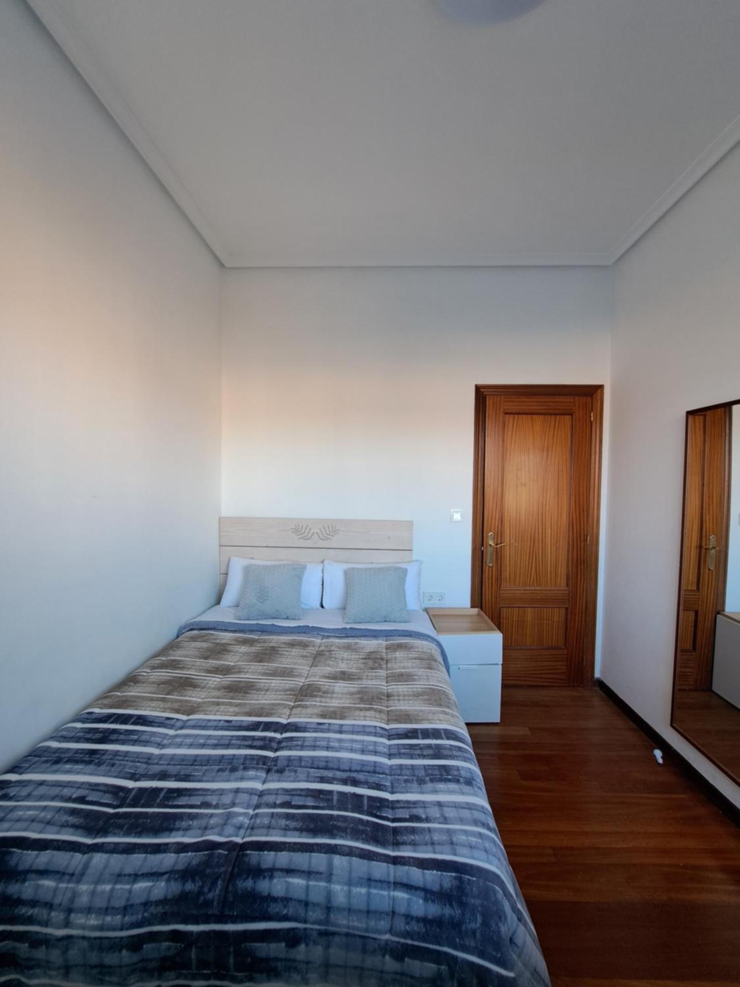 Piso Centrico En Bilbao Apartment Ruang foto